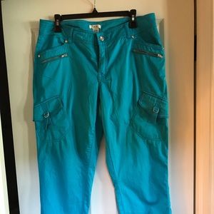 Cache Capri pants